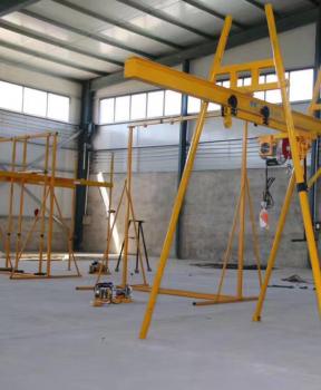 成華室內(nèi)小吊機(jī)8號(hào)機(jī)